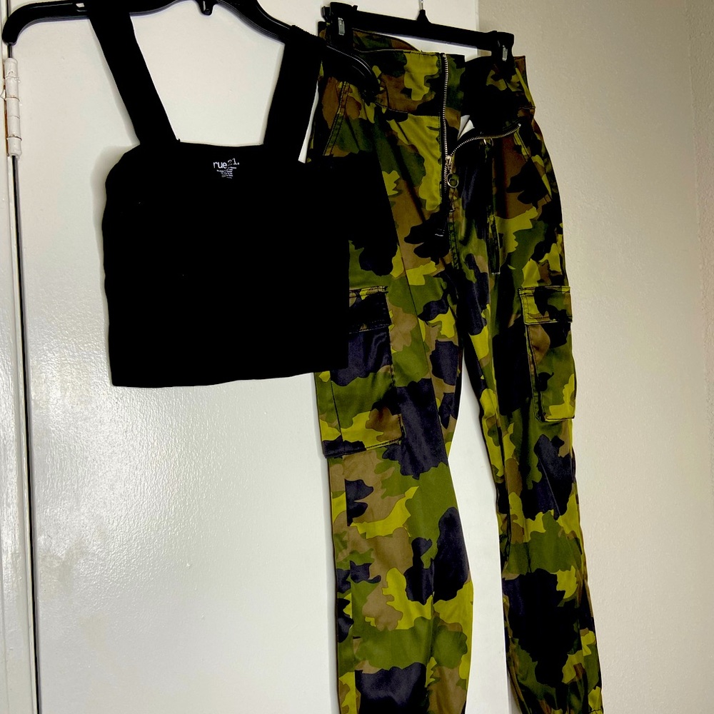camo cargo joggers